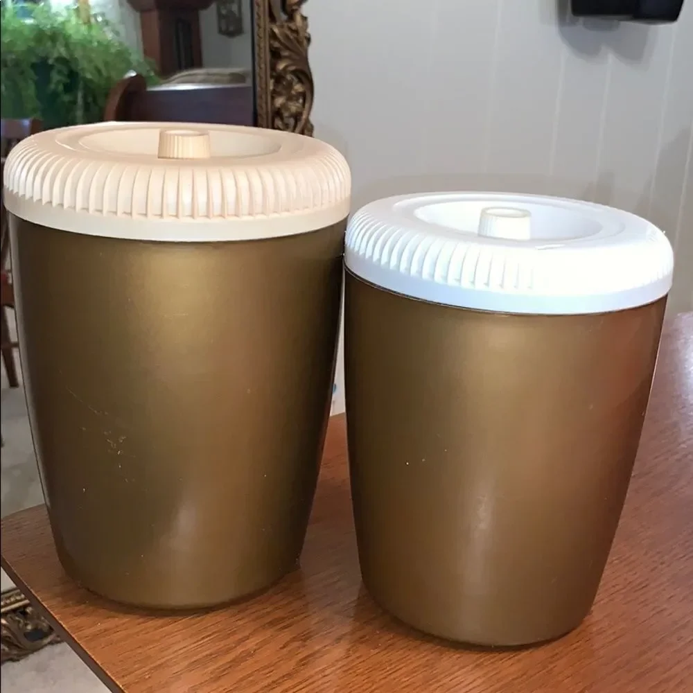 ‎Vtg bronze plastic flour & sugar canisters